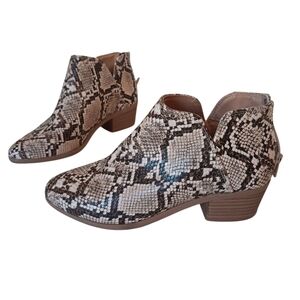 Express‎ Ankle Booties Women's Size 6 Zip Up Back Snake Print 2 inch Heel